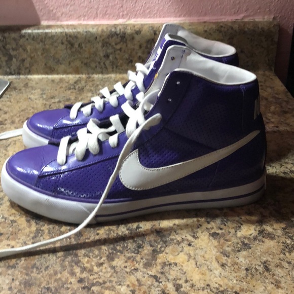 Women’s size 10 Nike high tops - Picture 3 of 5